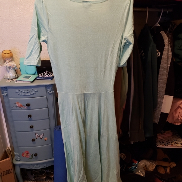 Dress - Picture 3 of 3